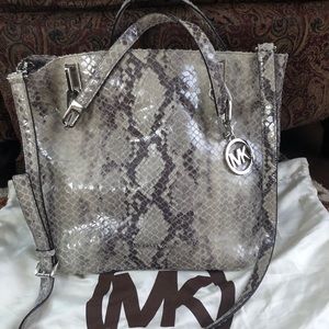 Michael Kors Medium Tote Bag/crossbody